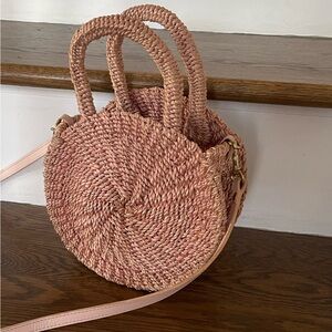 Clare v petit Alice straw raffia bag in blush